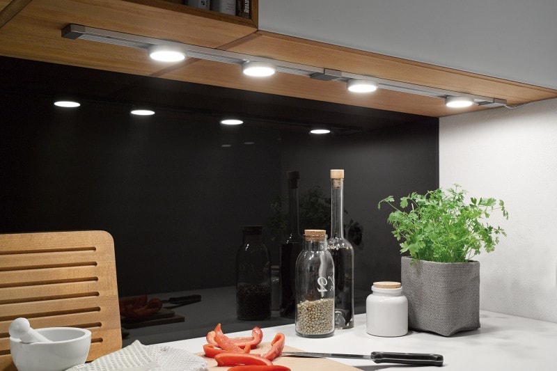 Хорошее освещение на кухне является качественным показателем образцового интерьера